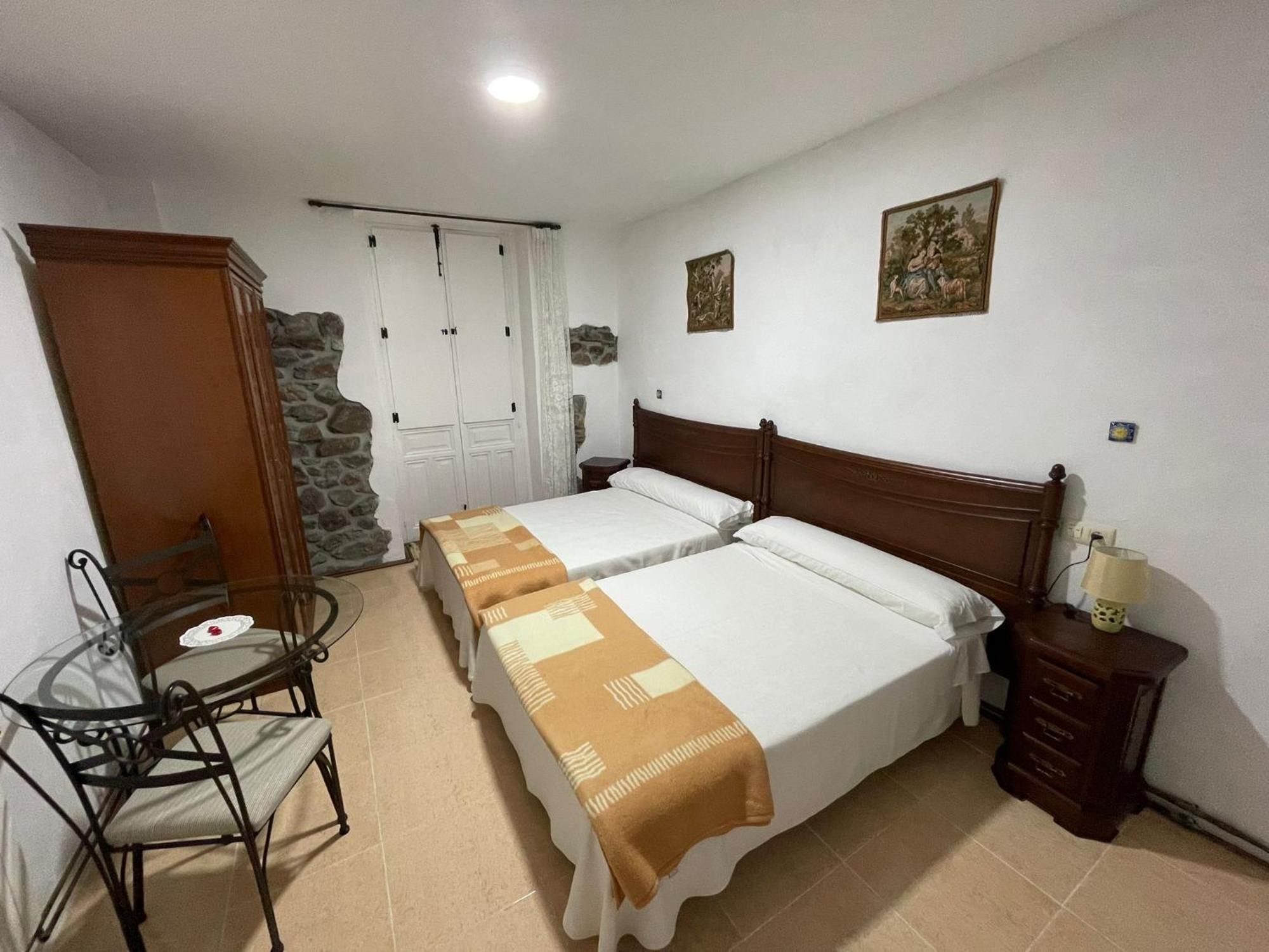 Hotel El Nuevo Semellon Aceptamos Mascotas Tineo Exteriér fotografie