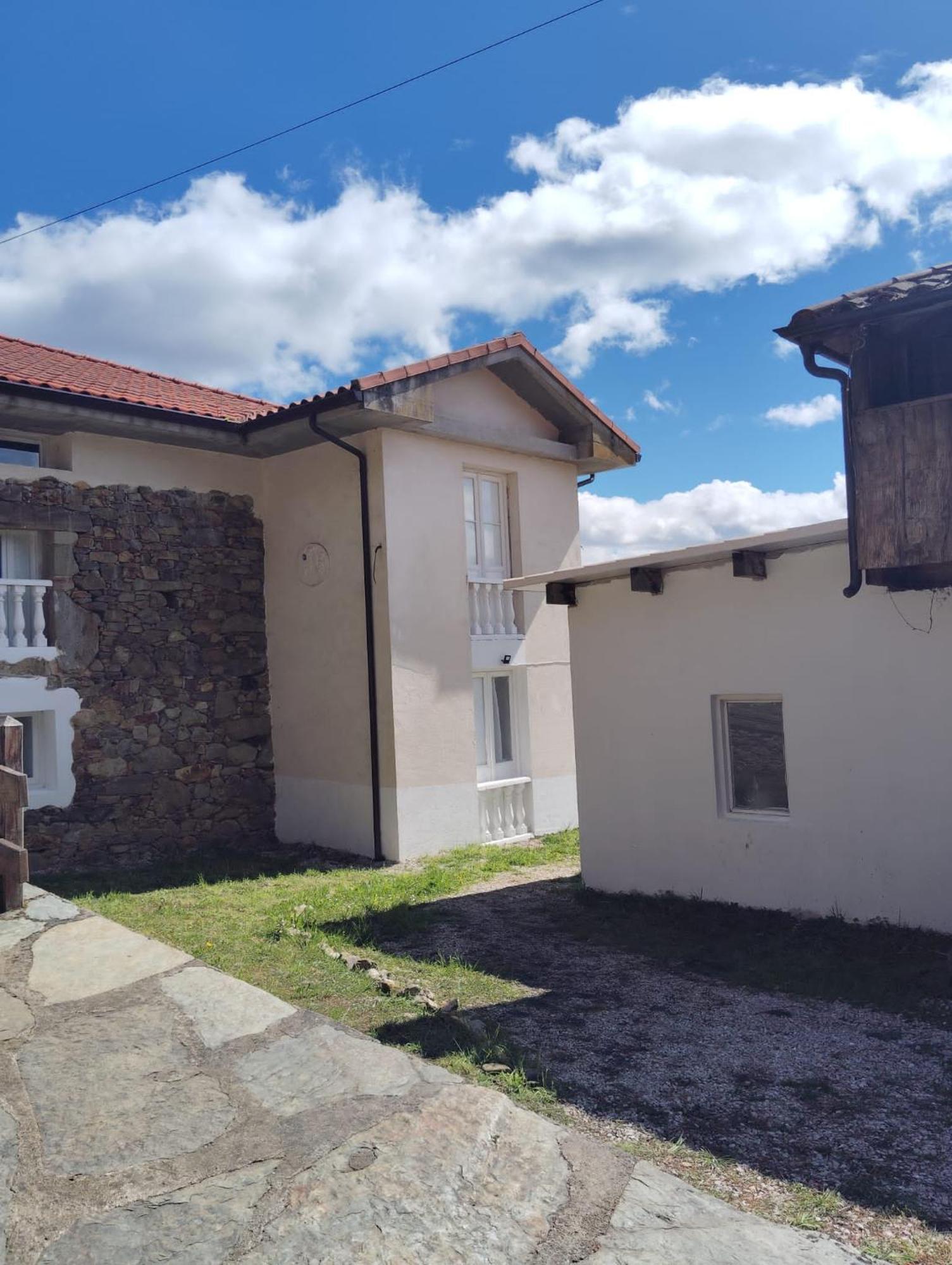Hotel El Nuevo Semellon Aceptamos Mascotas Tineo Exteriér fotografie