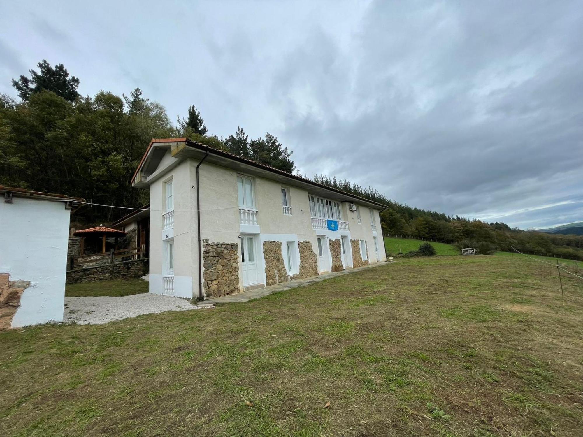 Hotel El Nuevo Semellon Aceptamos Mascotas Tineo Exteriér fotografie